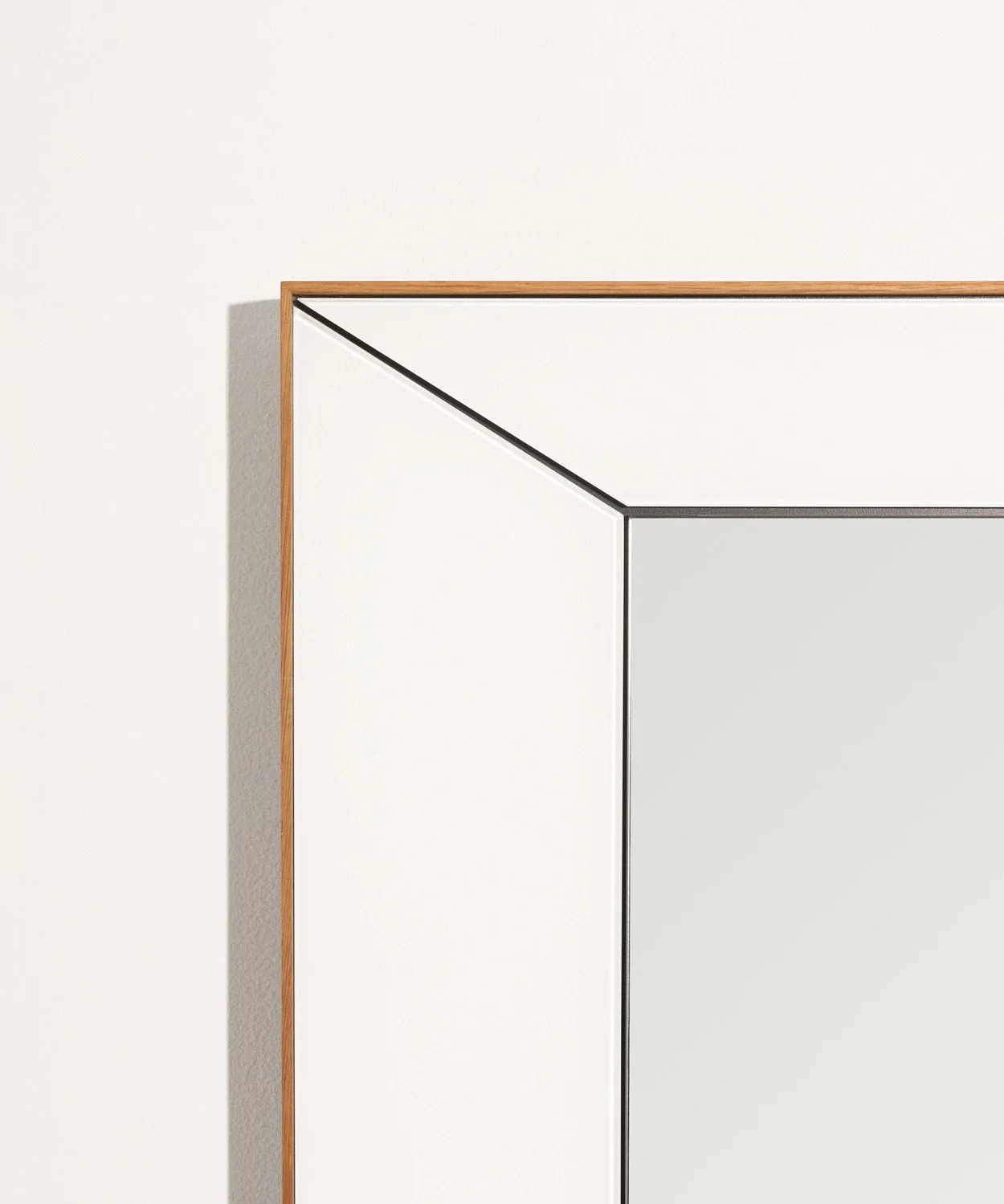 bower-studios-doorway-mirror-3.jpg