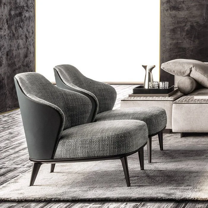 LESLIE ARMCHAIR