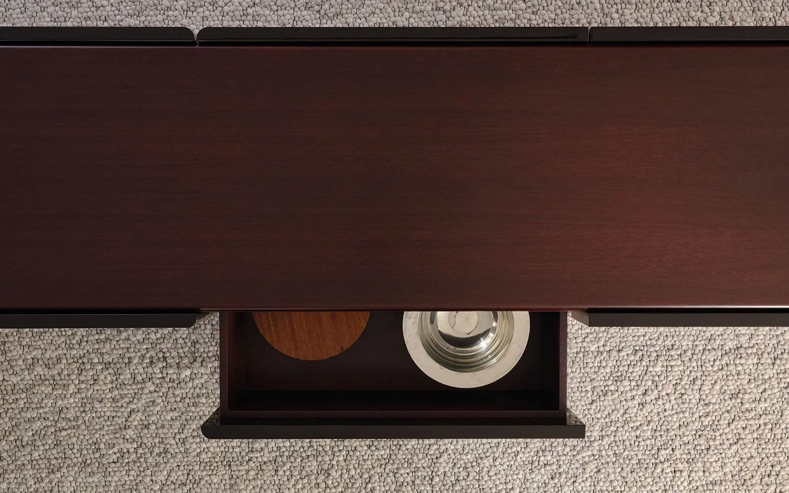 47873_z_MINOTTI_YVES_SIDEBOARD_02.jpg