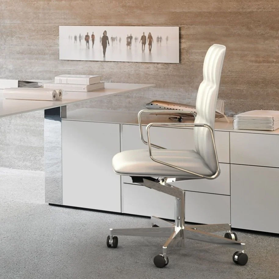 LEADCHAIR EXECUTIVE