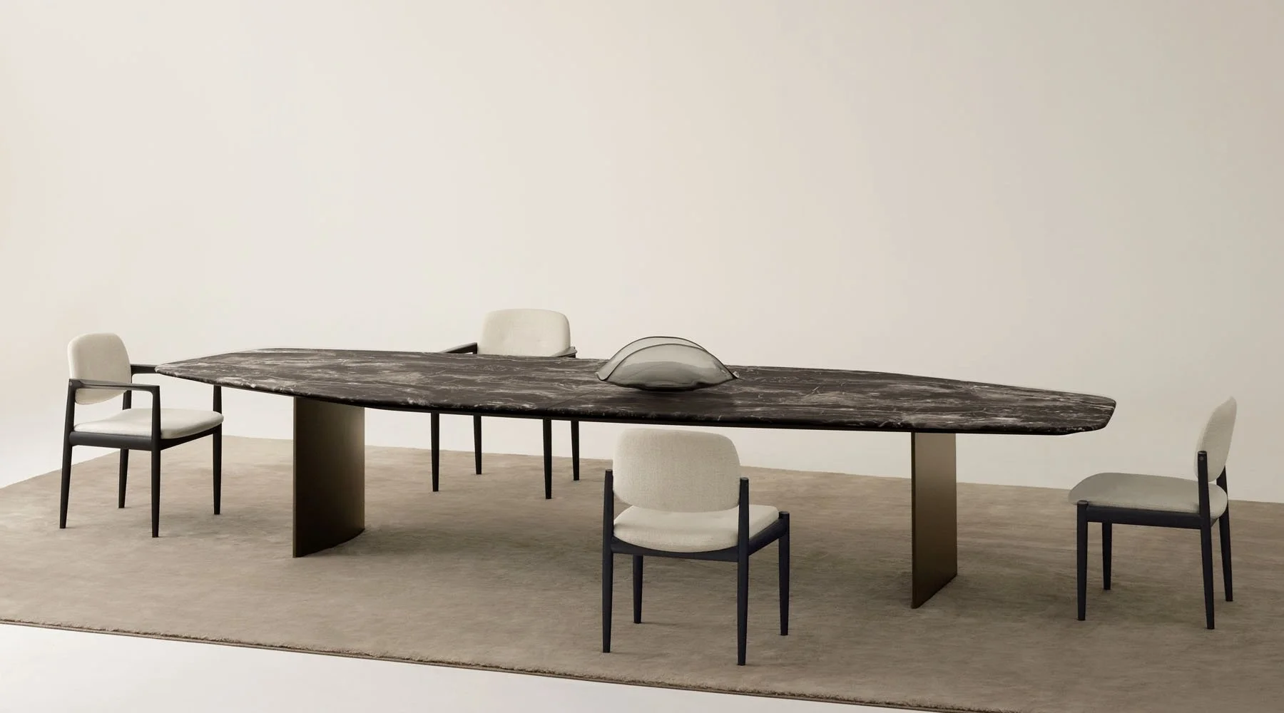 48031_z_MINOTTI_YOKO_DINING_01.jpg