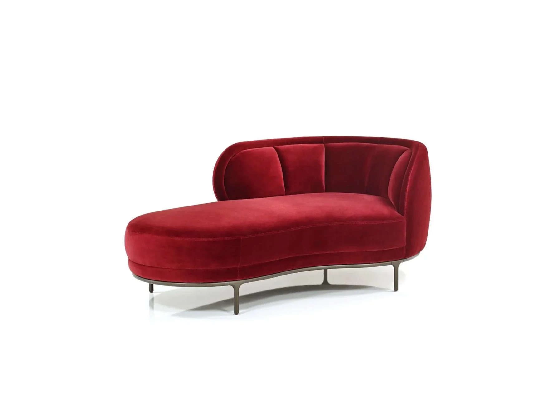 Vuelta_Chaiselongue___Grain_Cut_Table__Velvet_bordeaux_.jpg