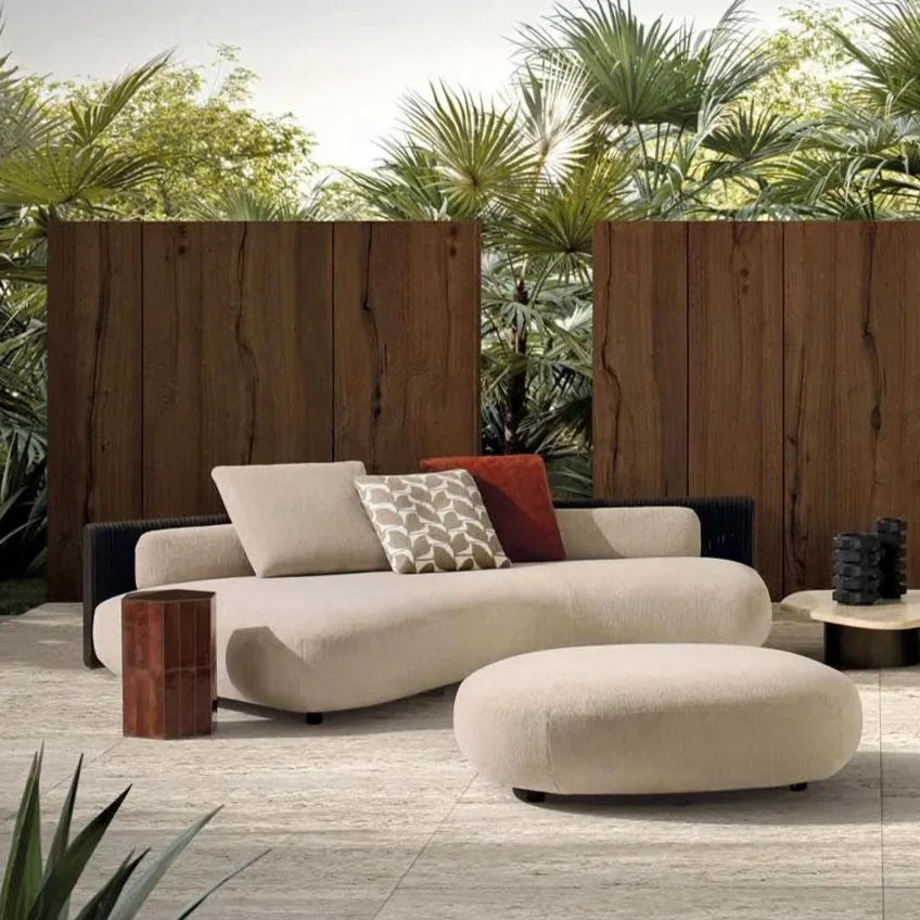 BÉZIER 'CORD' OUTDOOR SEATING SYSTEM