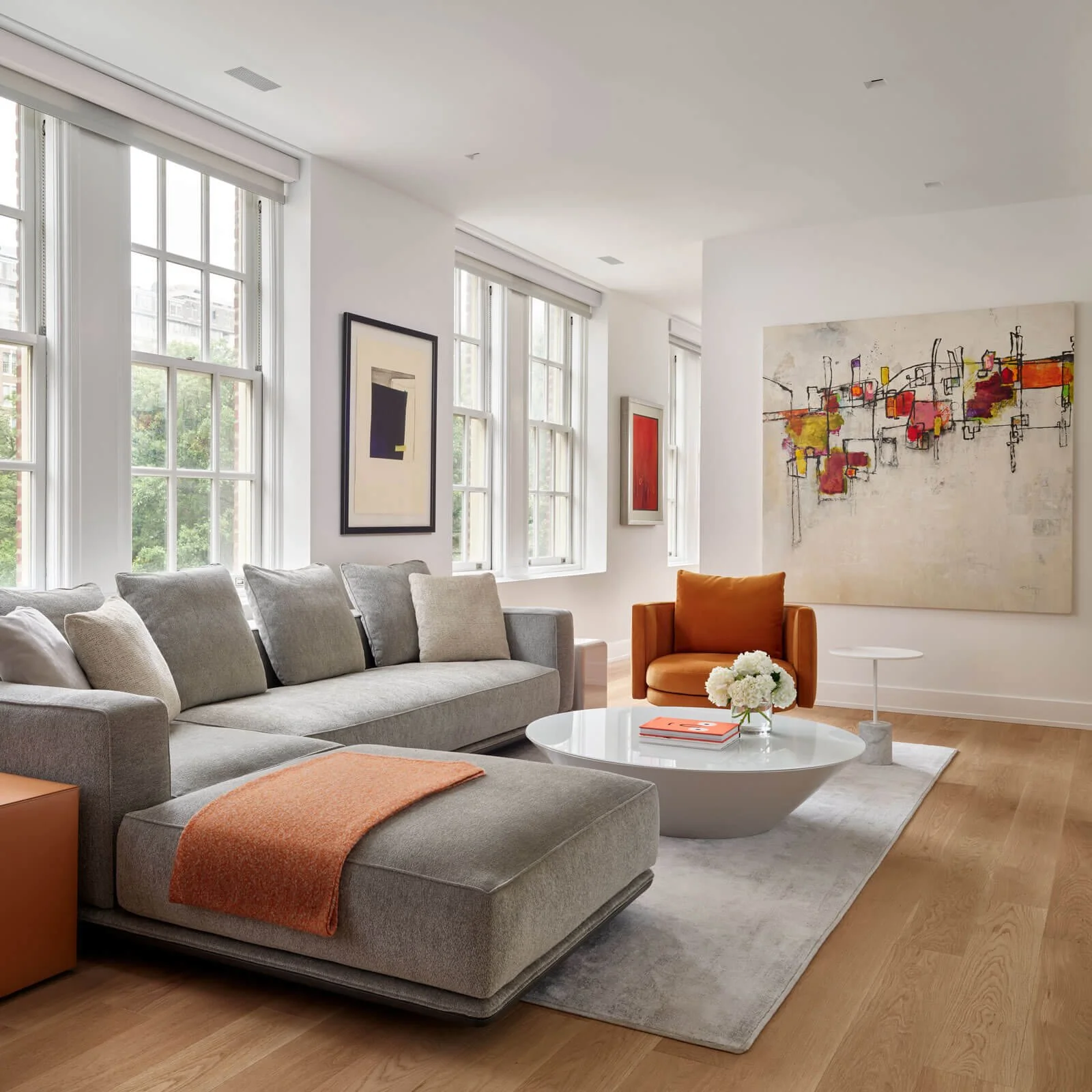 kYd-washington-square-condo-01-sq.jpg