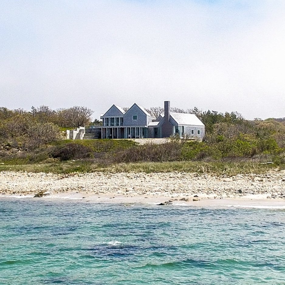MARTHA'S VINEYARD