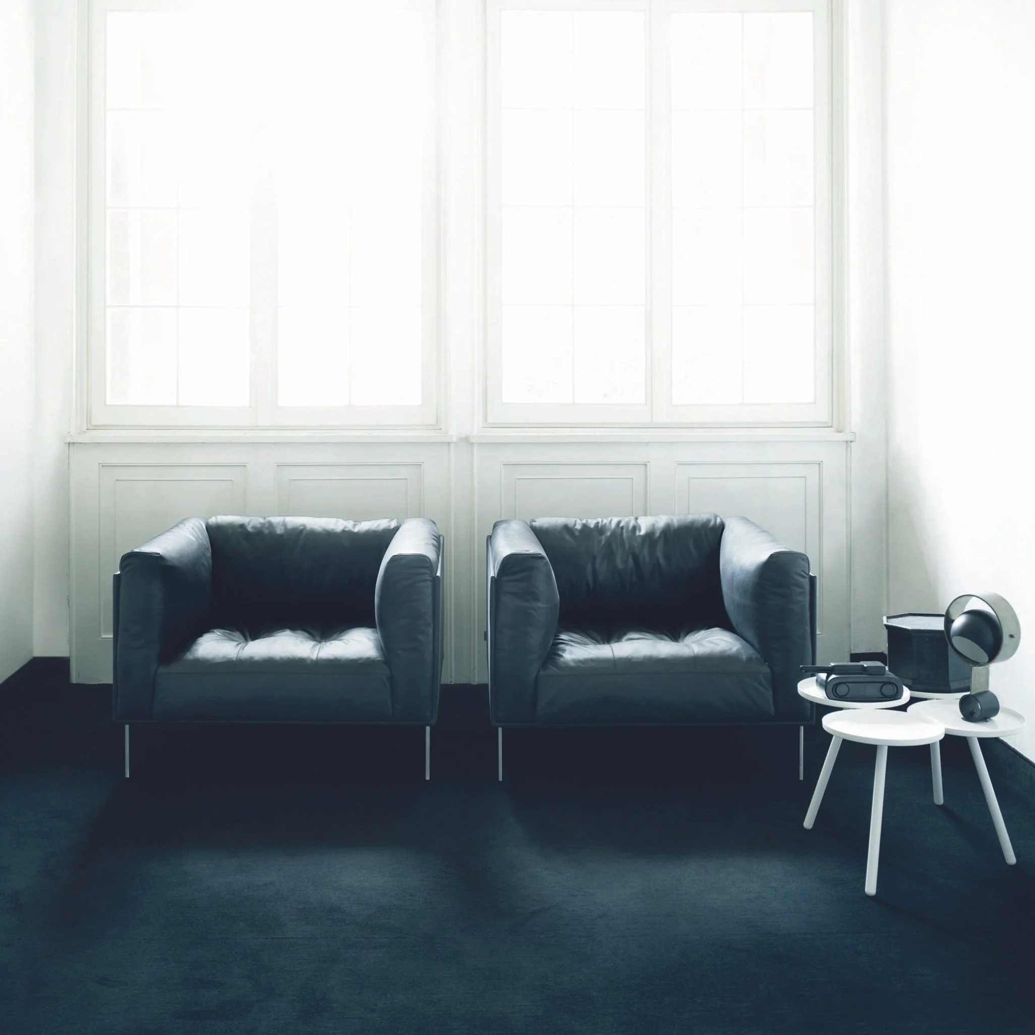 ROD ARMCHAIR