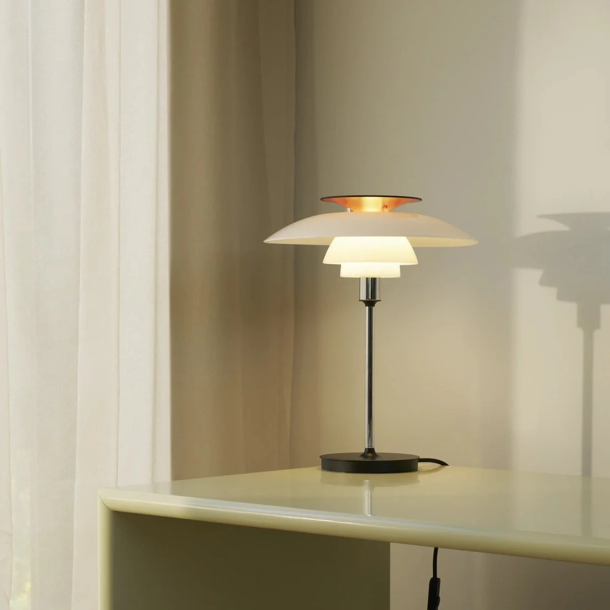 PH 80 TABLE LAMP
