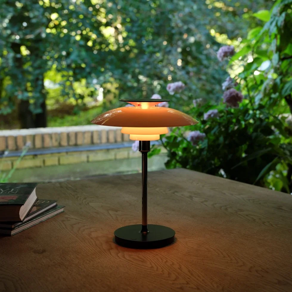 PH 80 PORTABLE TABLE LAMP