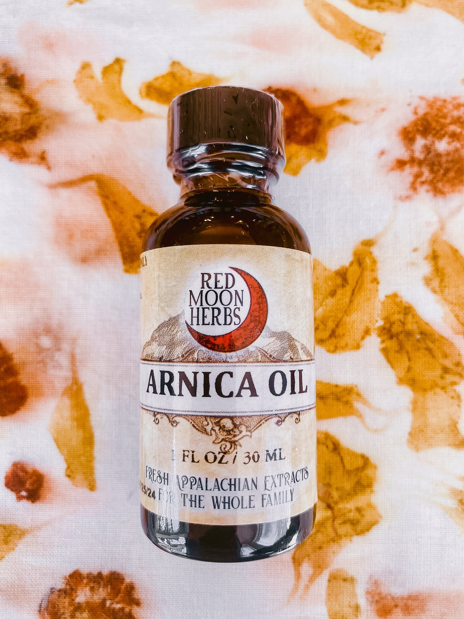 024_ArnicaOil_front.jpg