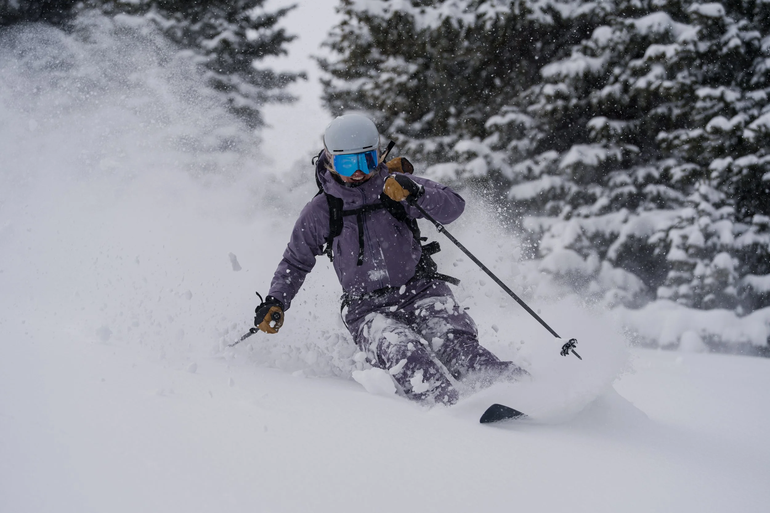justinross_UMA-Season-2_freeride_silverton-mountain_web ready-124.jpg