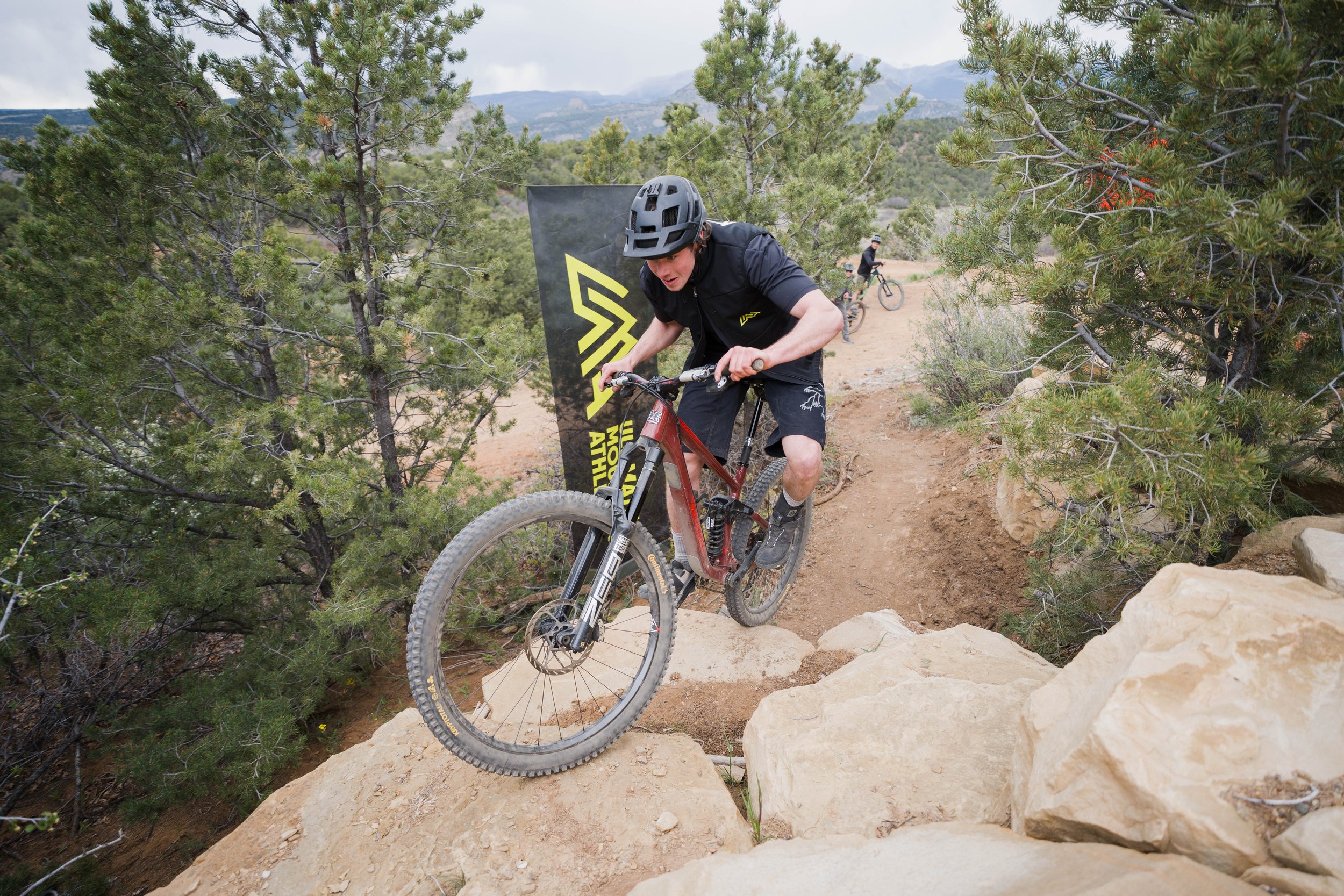 justinross_UMA-Season-2_mountain-bike_durango_hweb-ready-180.jpg