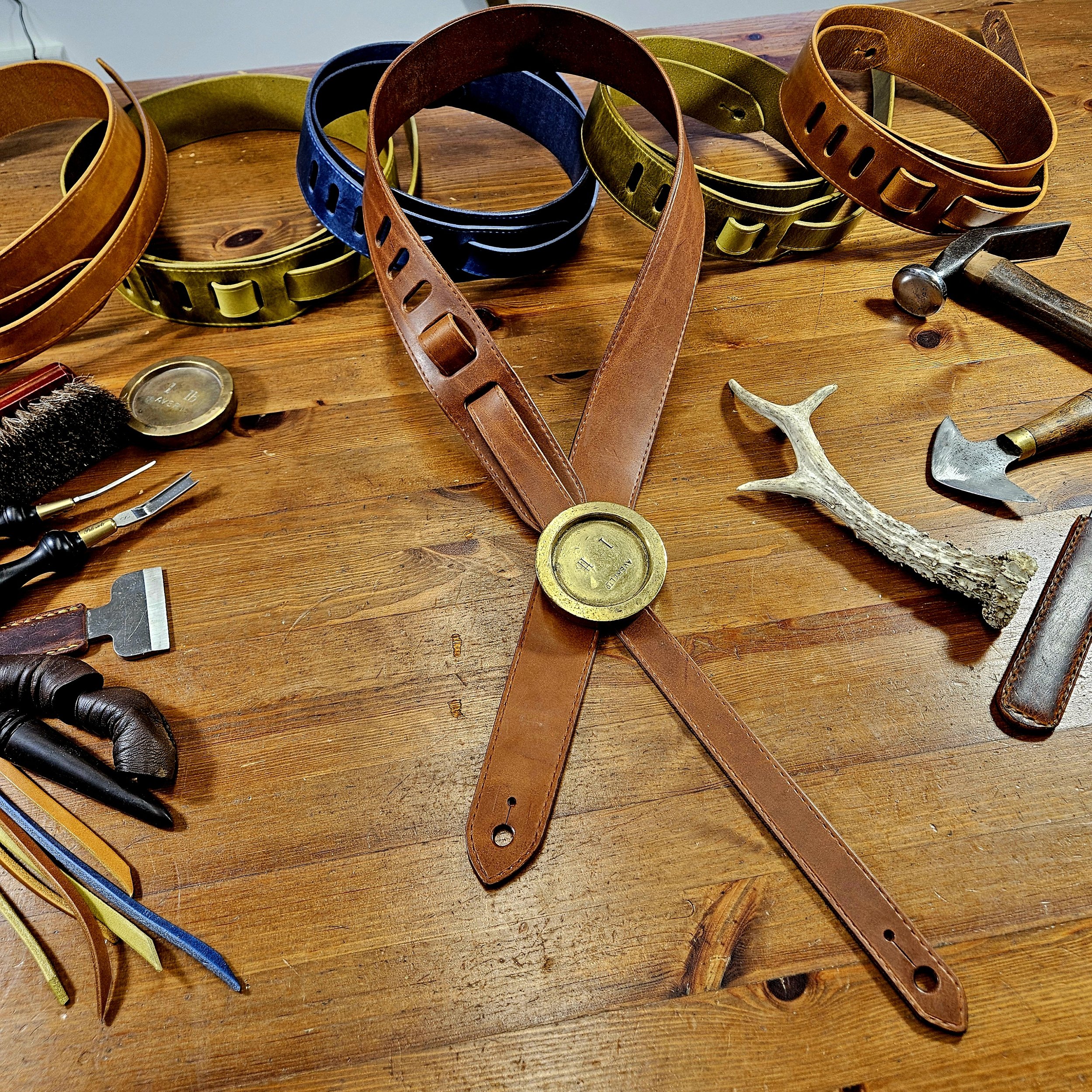 Hand made leather guitar strap. Made in UK.