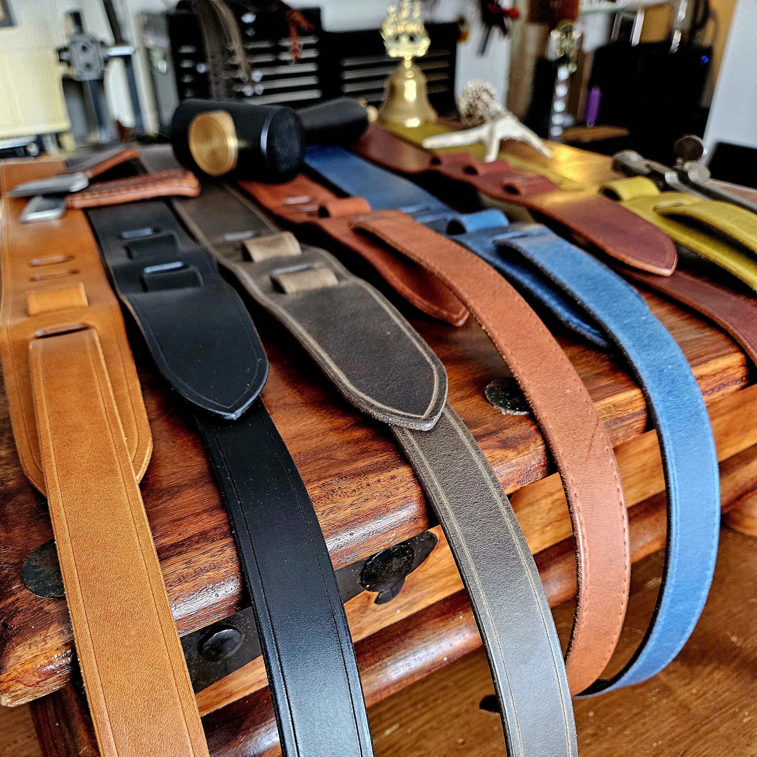 Hand made leather guitar strap. Made in UK.