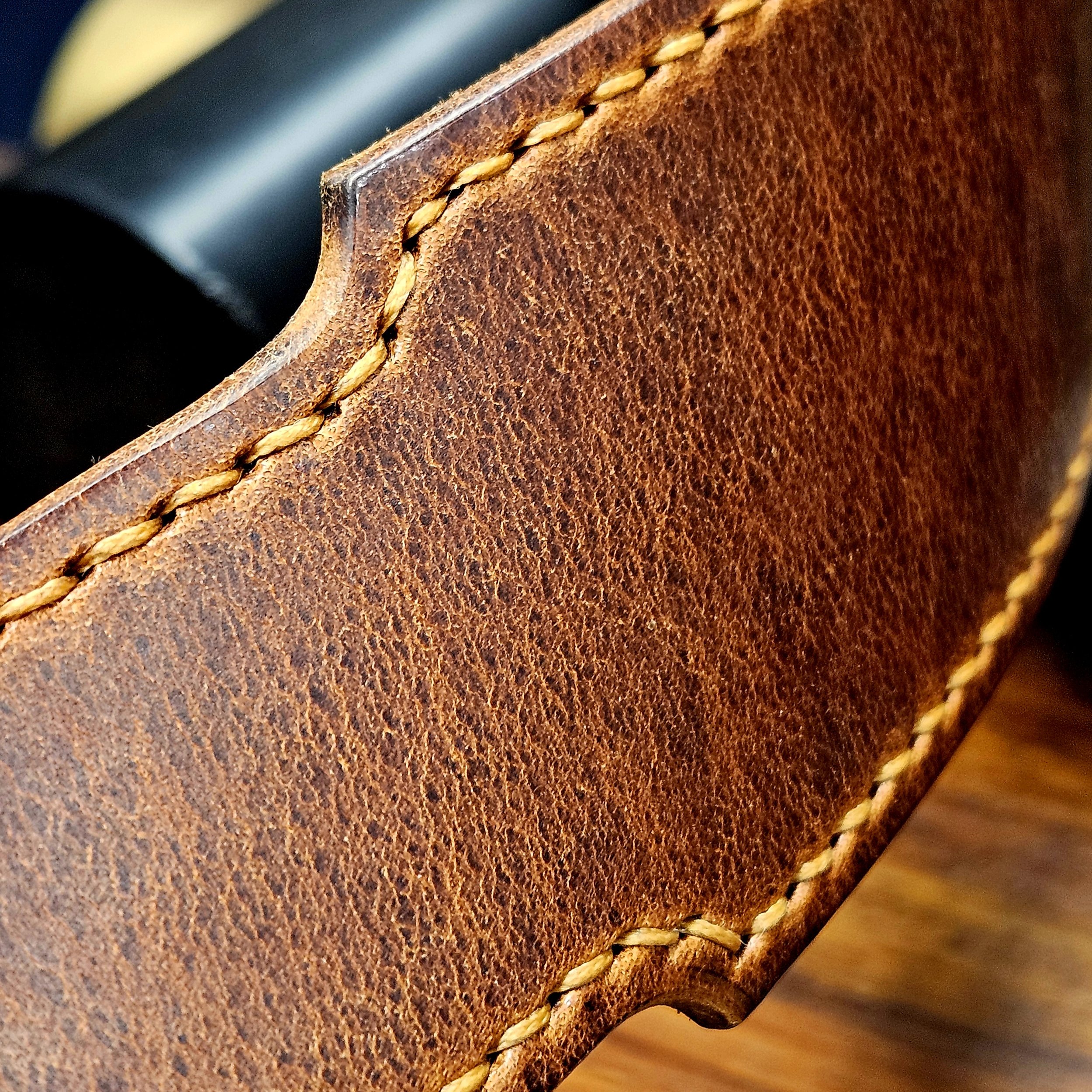 Hand made leather guitar strap. Hand stitched. Solid brass buckle. Made in UK.