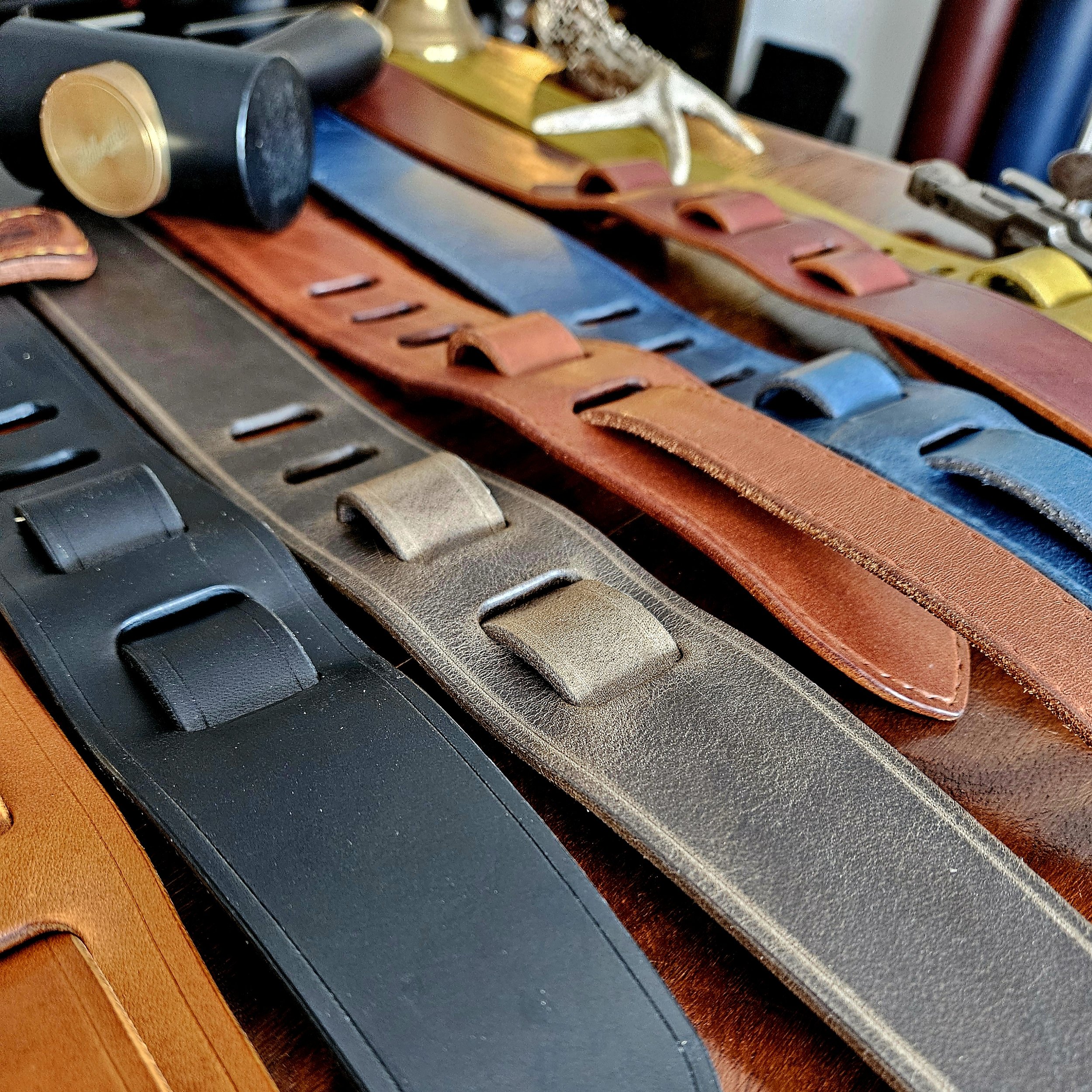 Hand made leather guitar strap. Made in UK.