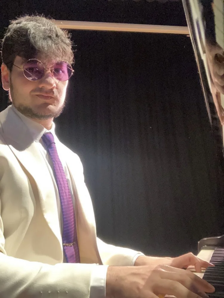 Álvaro: Online Piano Teacher