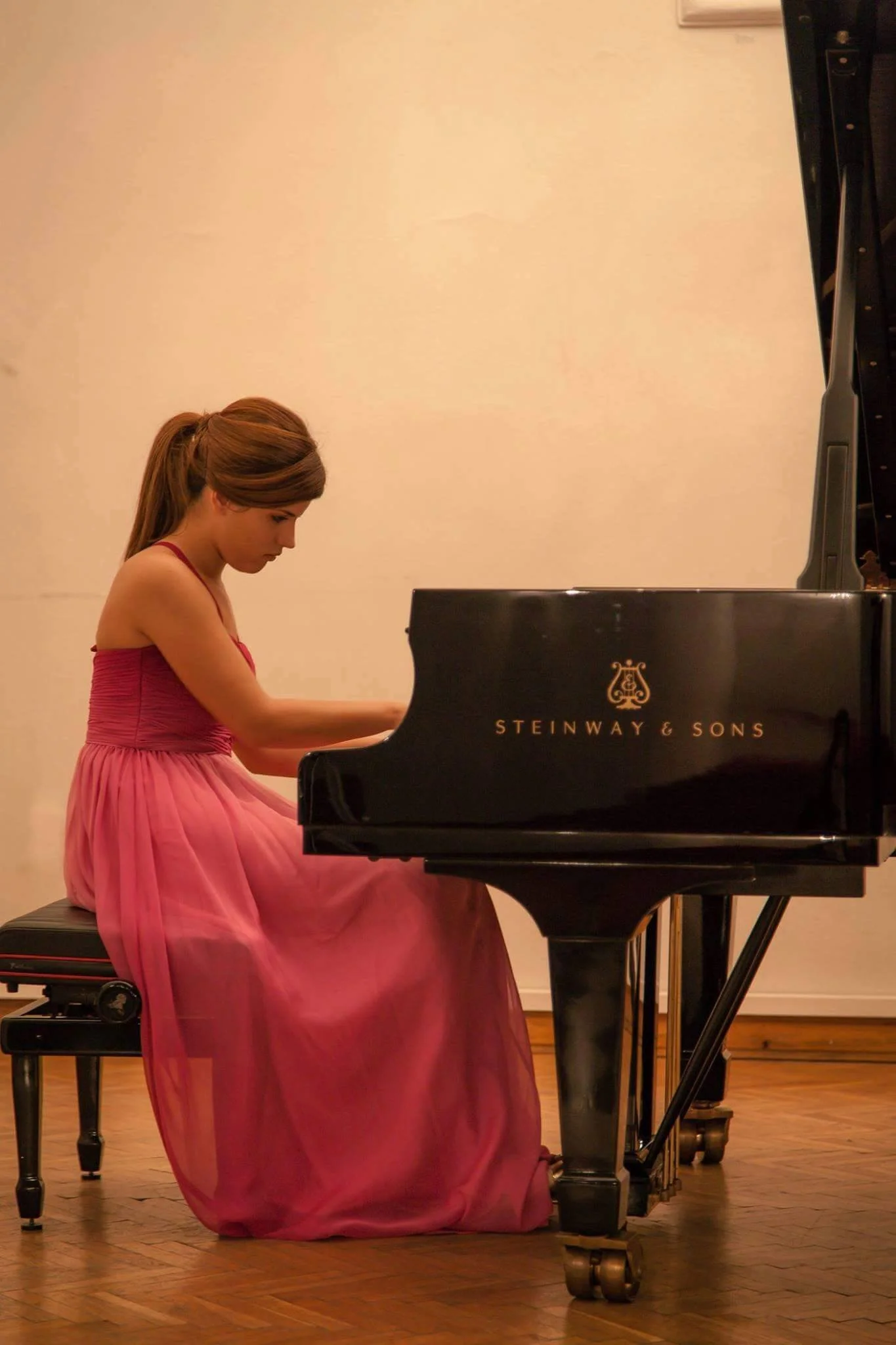 Anja: Online Piano Teacher