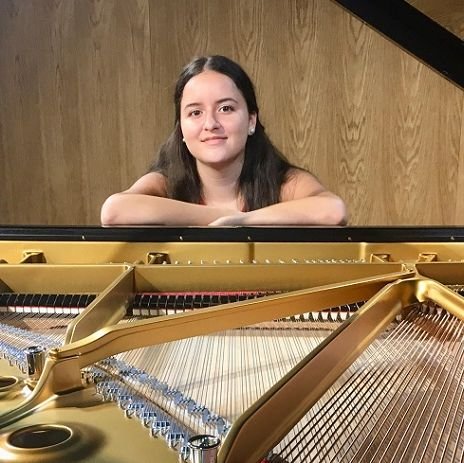 Bernice: Online Piano Teacher