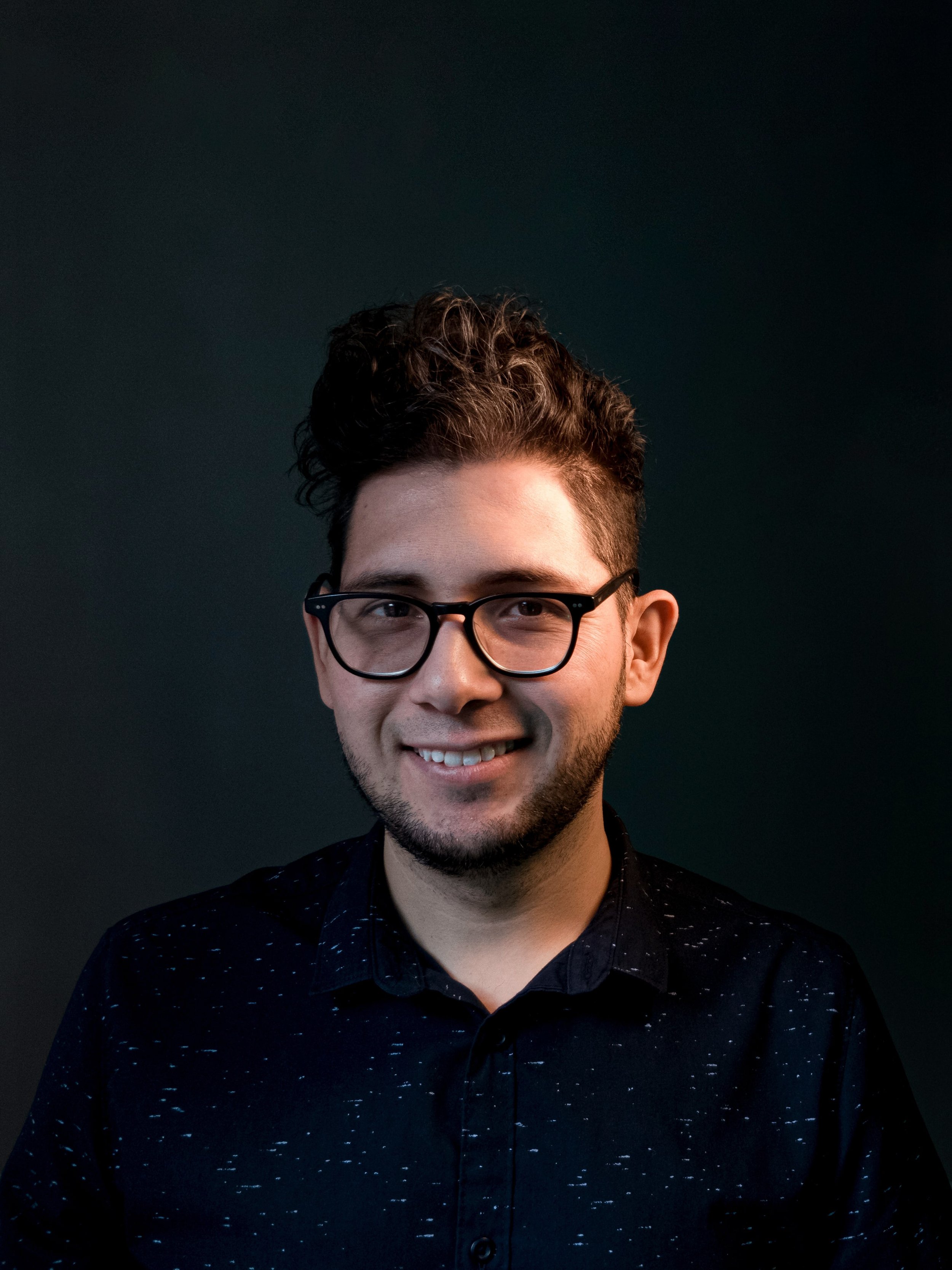 Luis: Online Piano Teacher