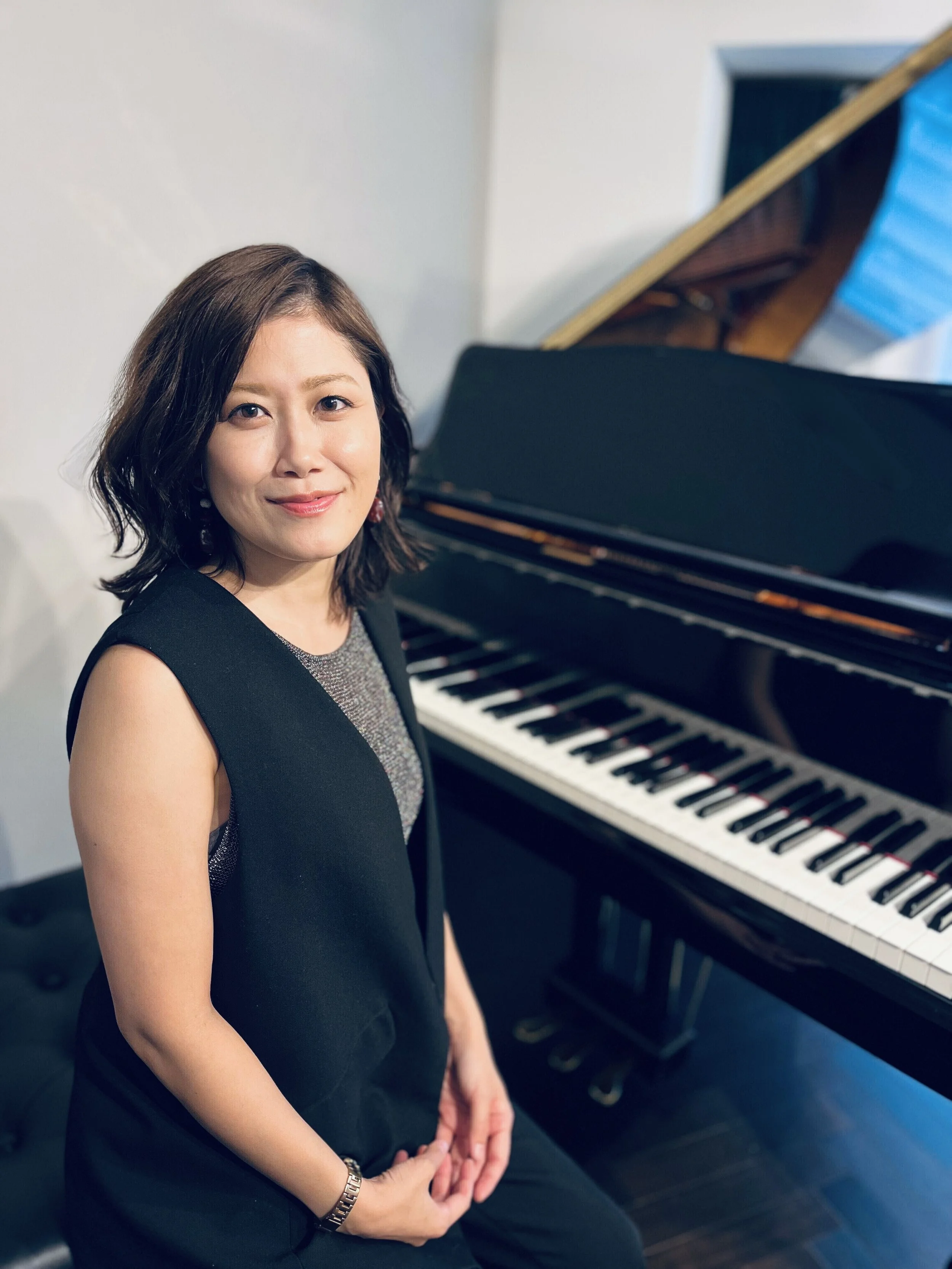 Lisa: Online Piano Teacher