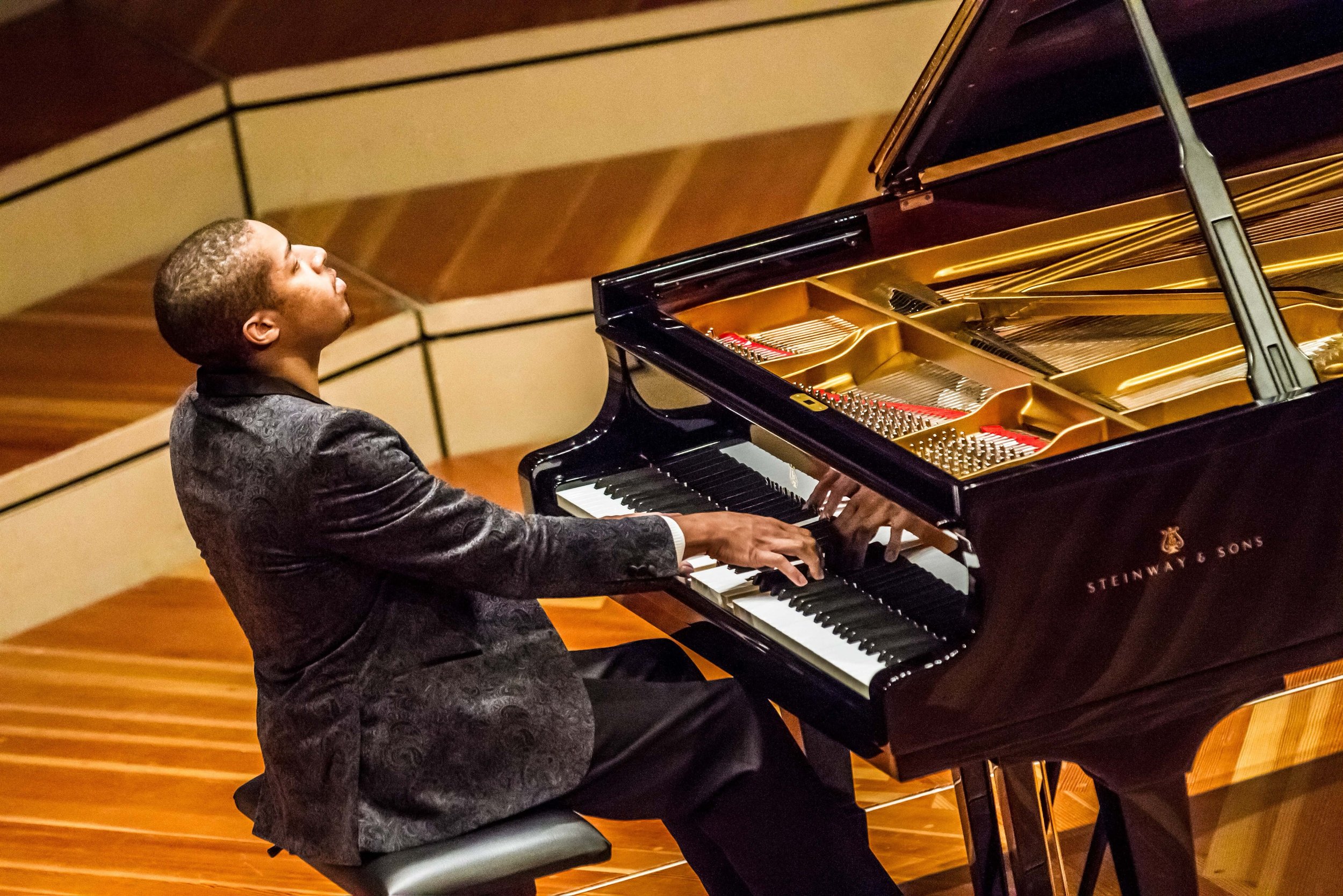 Reis: Online Piano Teacher