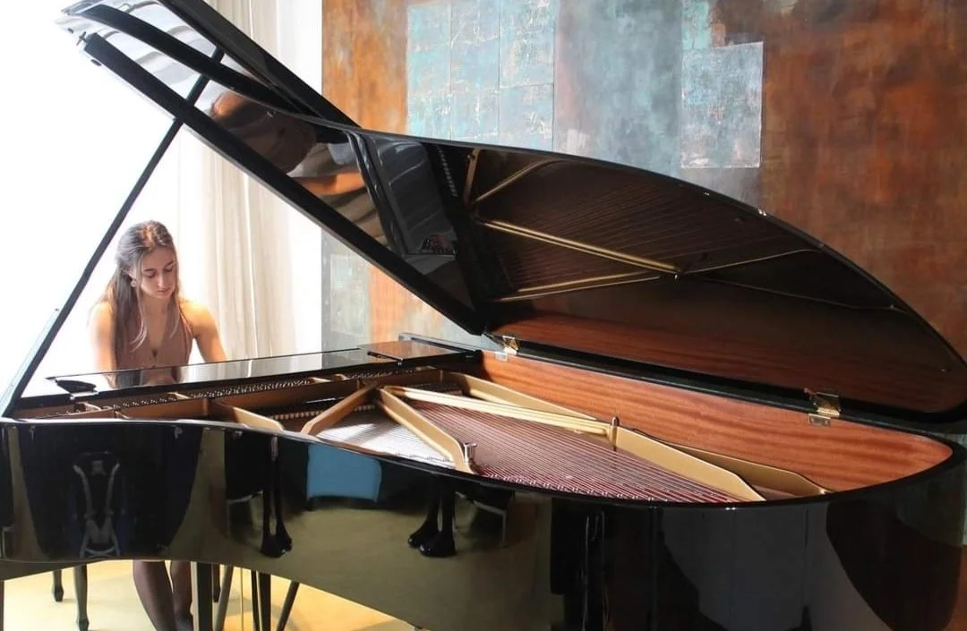 Alicia: Online Piano Teacher