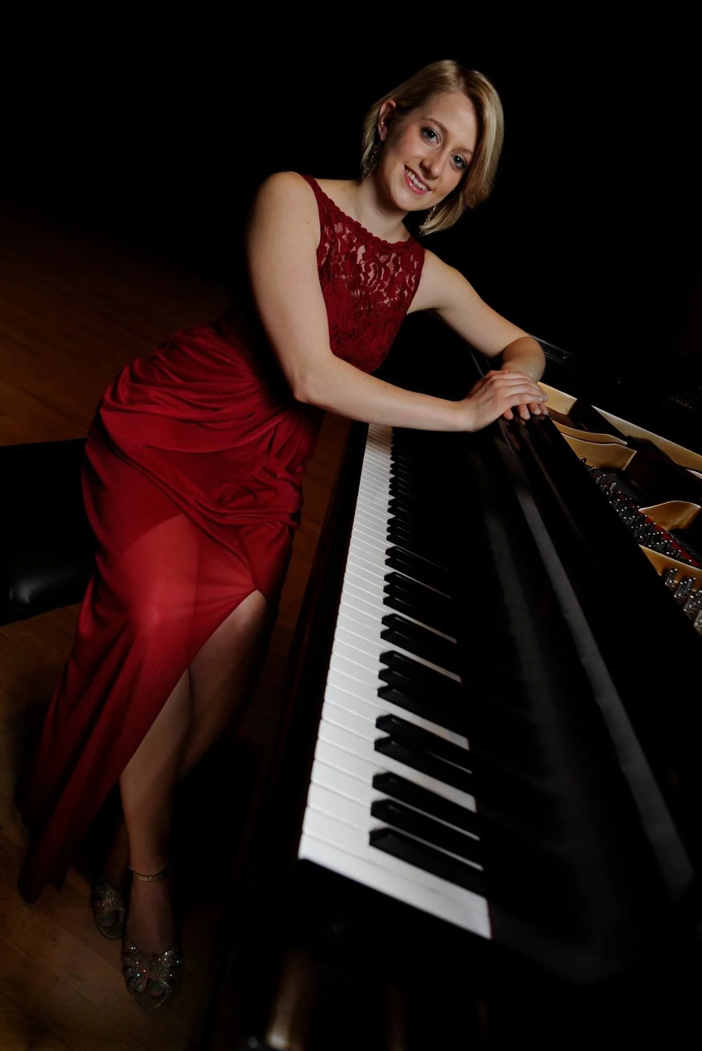 Alyse: Online Piano Teacher