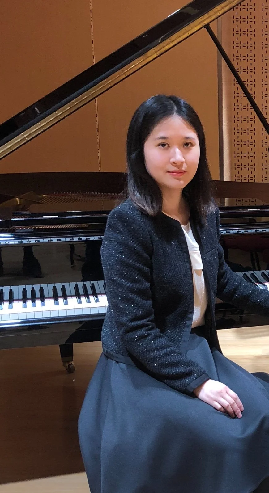 Xiaoyue: Online Piano Teacher