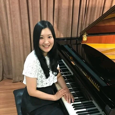 Shirley: Online Piano Teacher