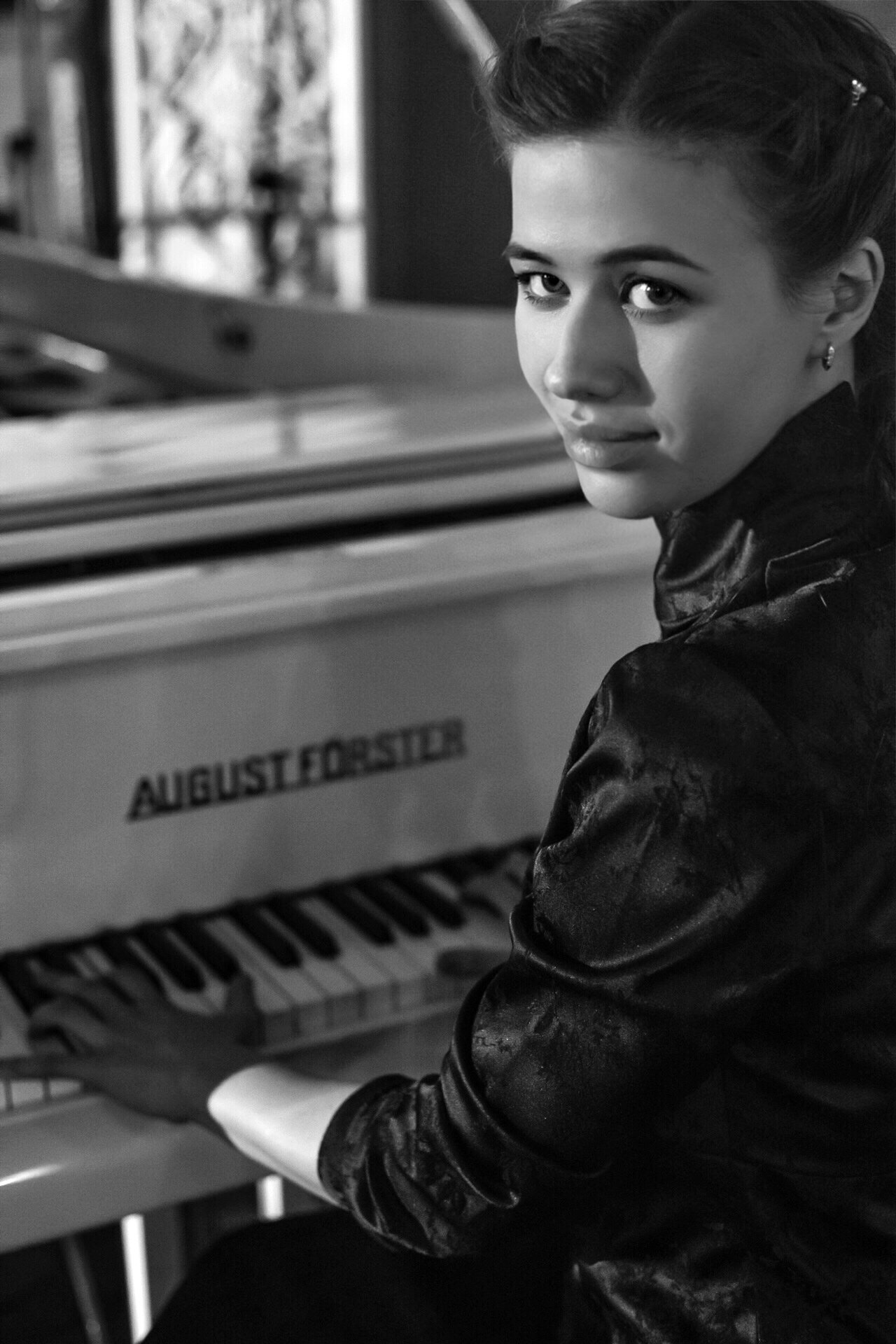 Victoria: Online Piano Teacher