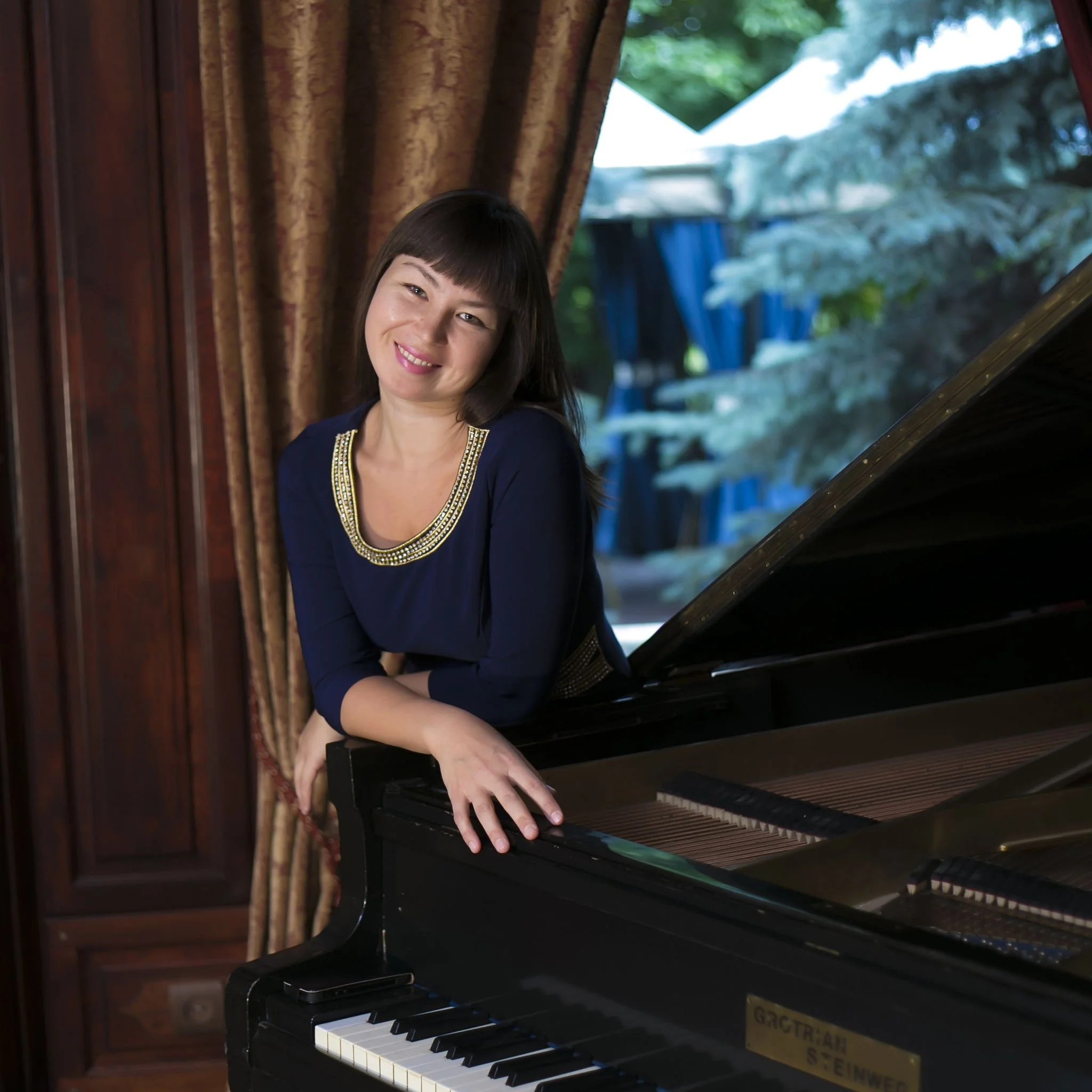 Liliya: Online Piano Teacher