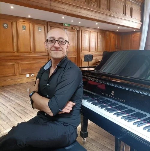 Nadir: Online Piano Teacher