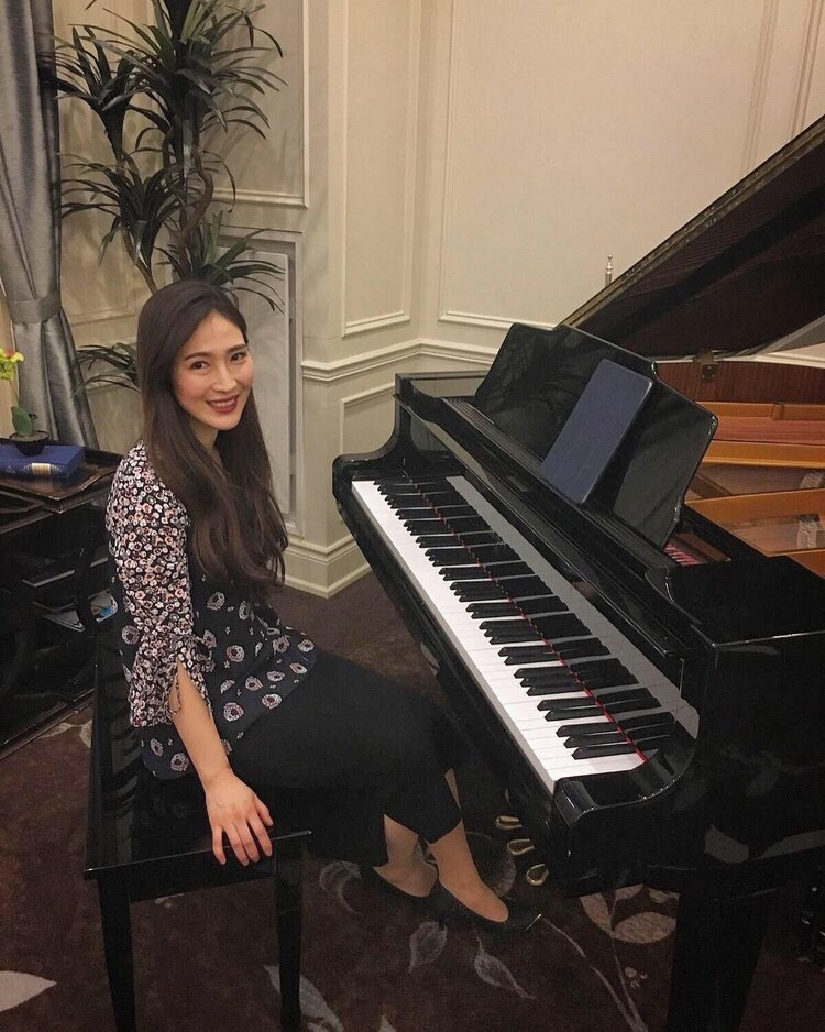 Olivia: Online Piano Teacher