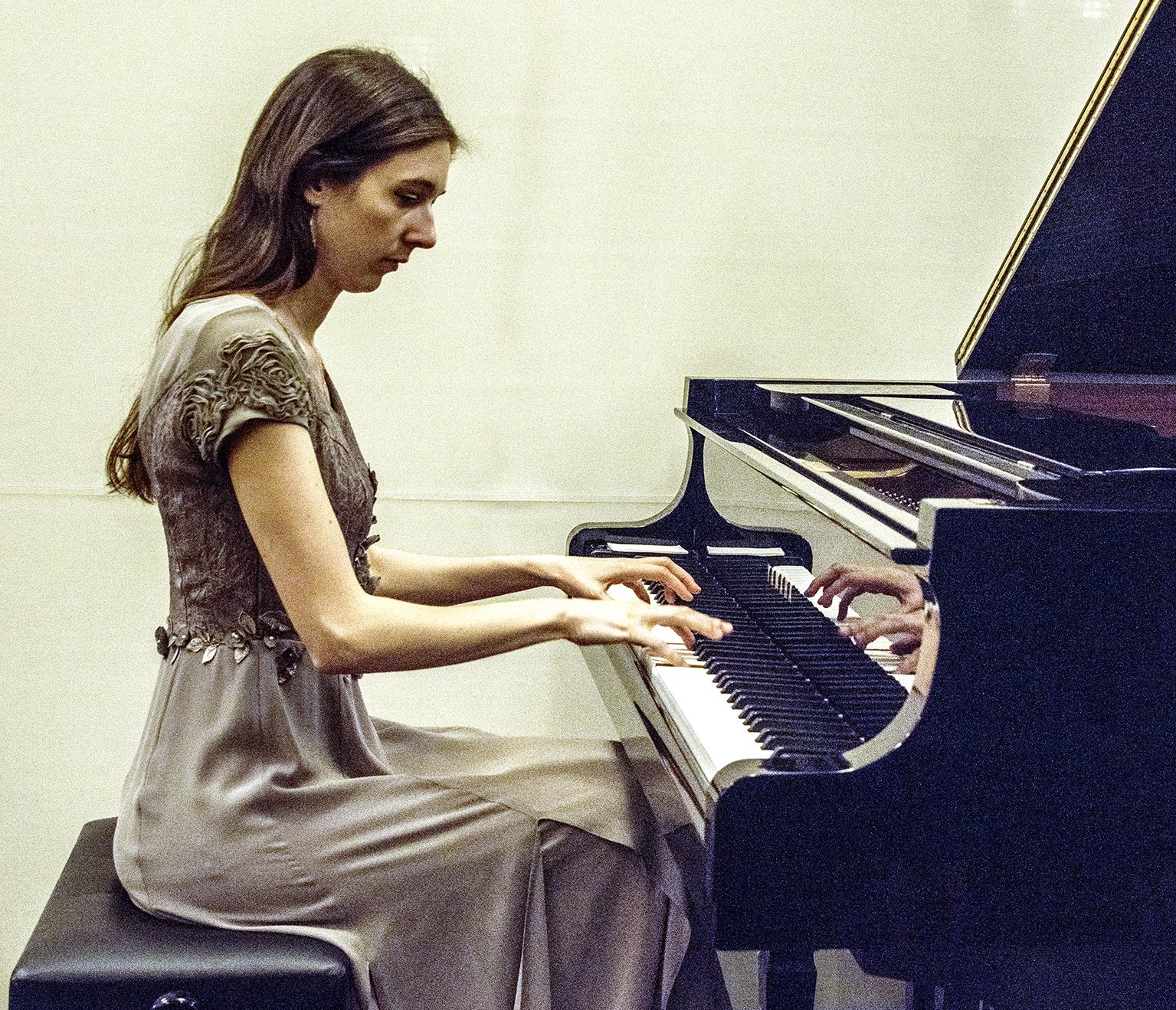 Milica: Online Piano Teacher