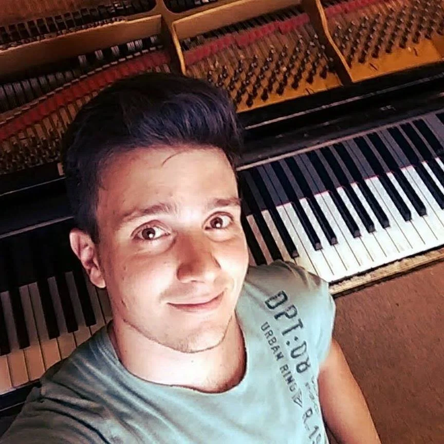 Francesco: Online Piano Teacher