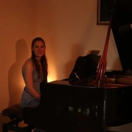 Jane: Online Piano Teacher