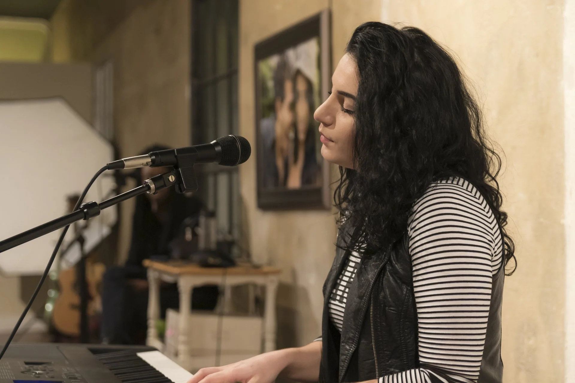 Lyusi: Online Piano Teacher