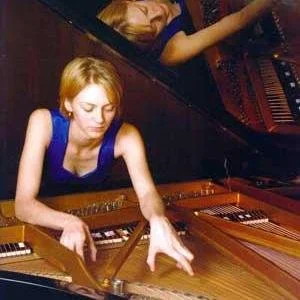 Estelle: Online Piano Teacher