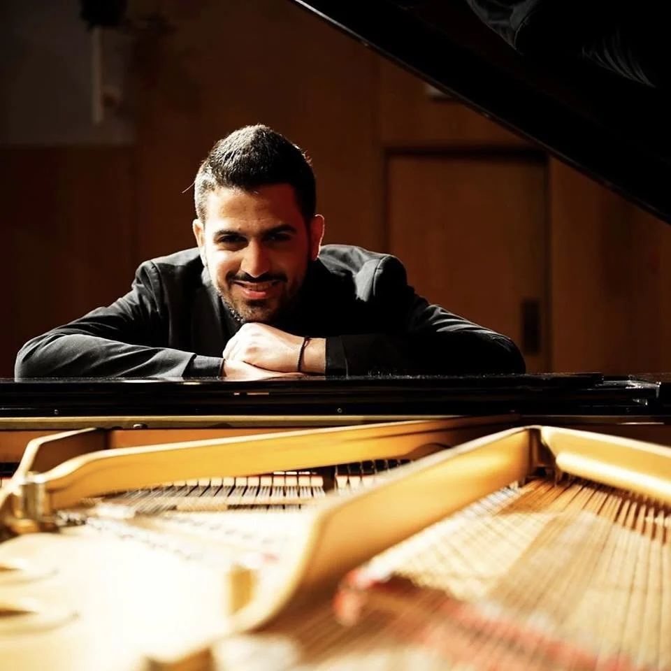 Vasilis: Online Piano Teacher