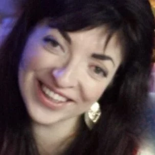 Online Piano Teacher Justyna offers Pop/Rock piano lessons