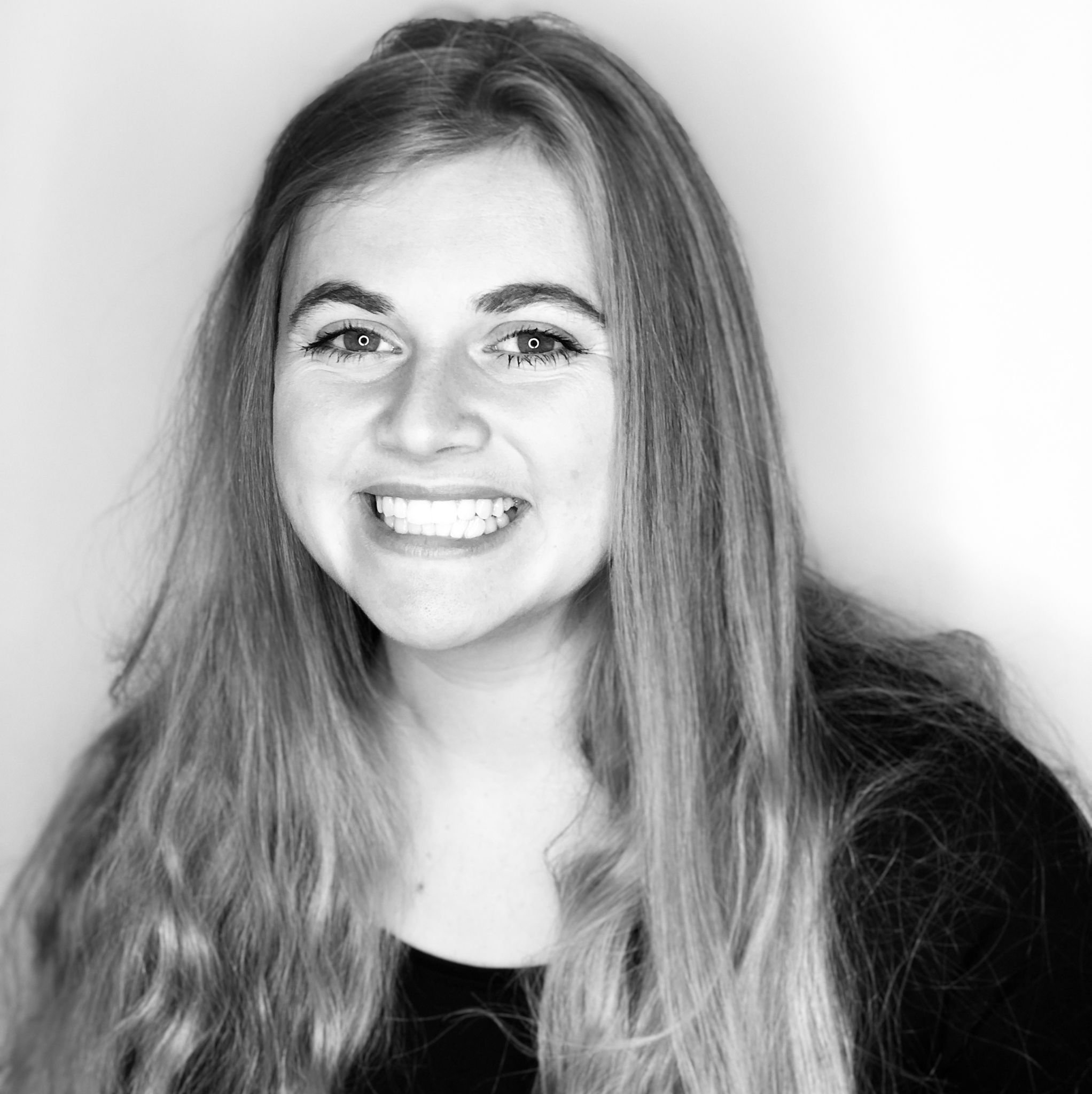 Online Piano Teacher Naomi offers  piano lessons