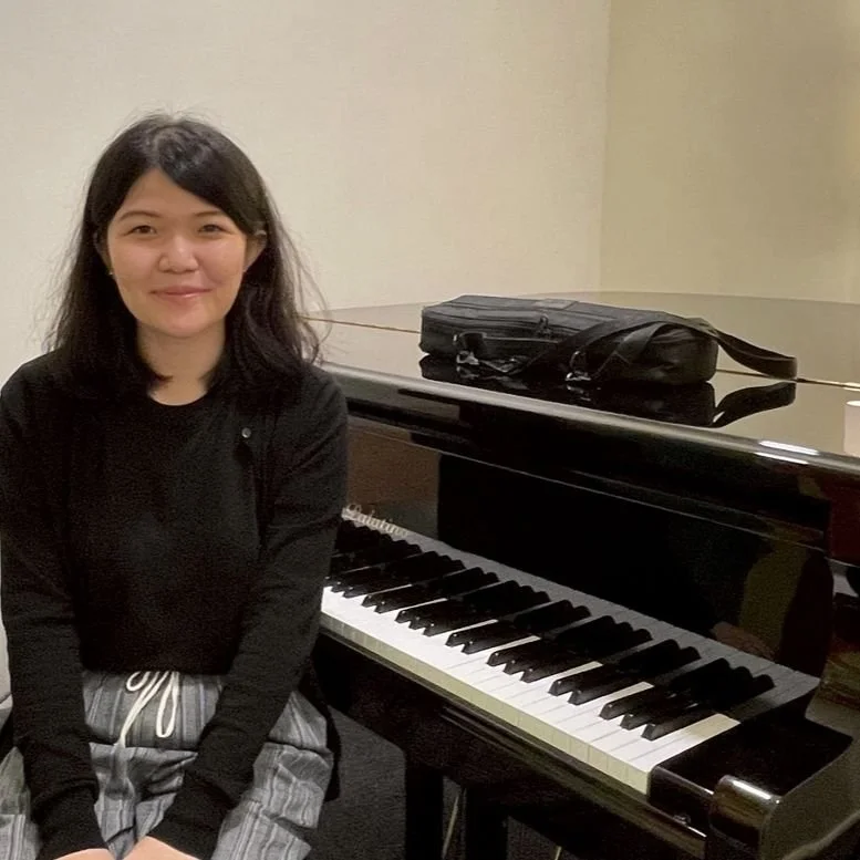 Tzuling: Online Piano Teacher