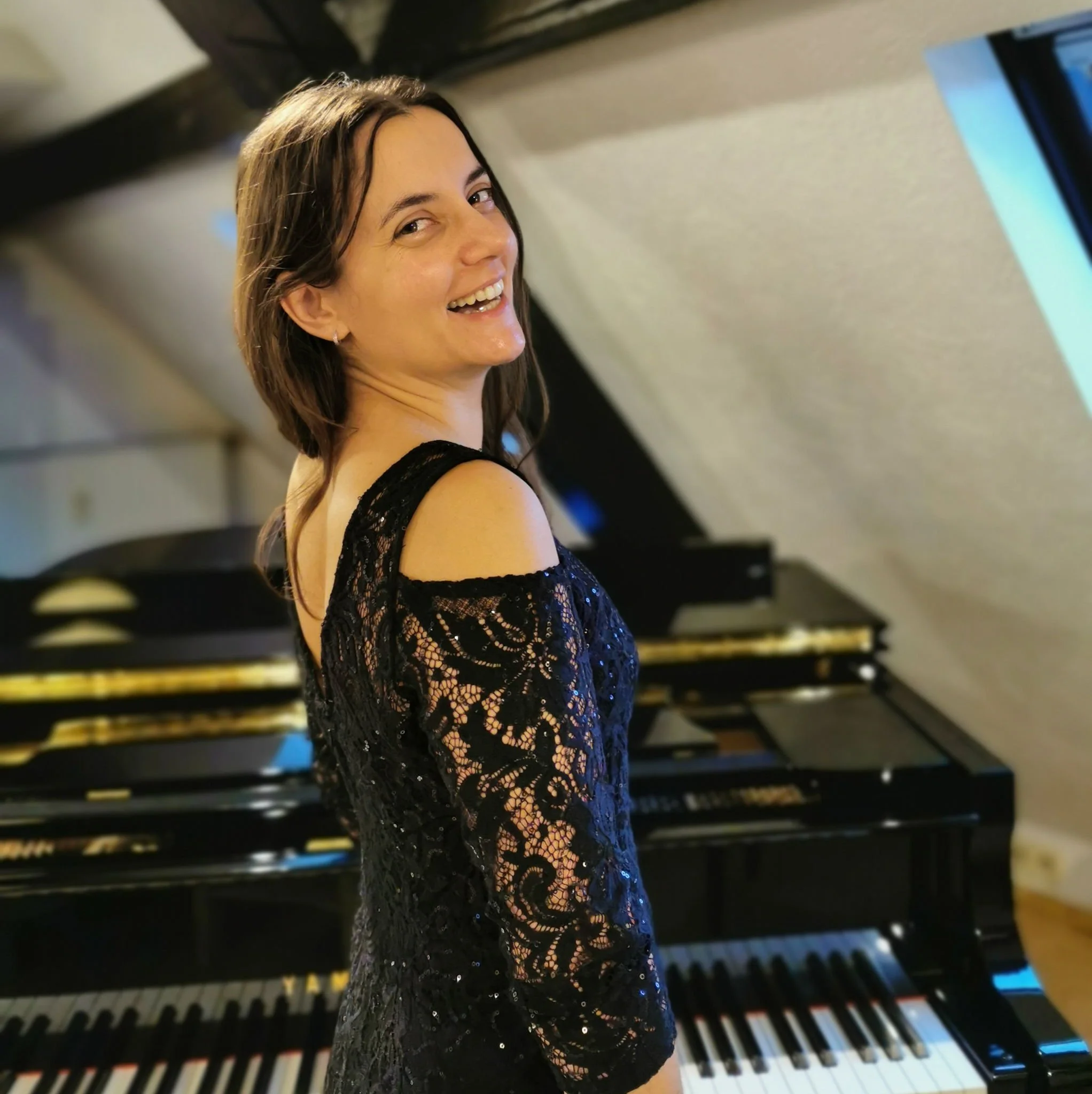 Marina: Online Piano Teacher 
