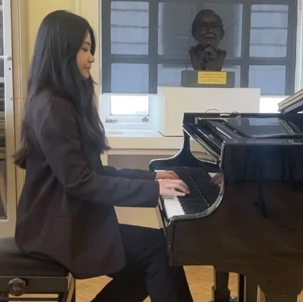 Online Piano Teacher Yixuan offers Classical piano lessons
