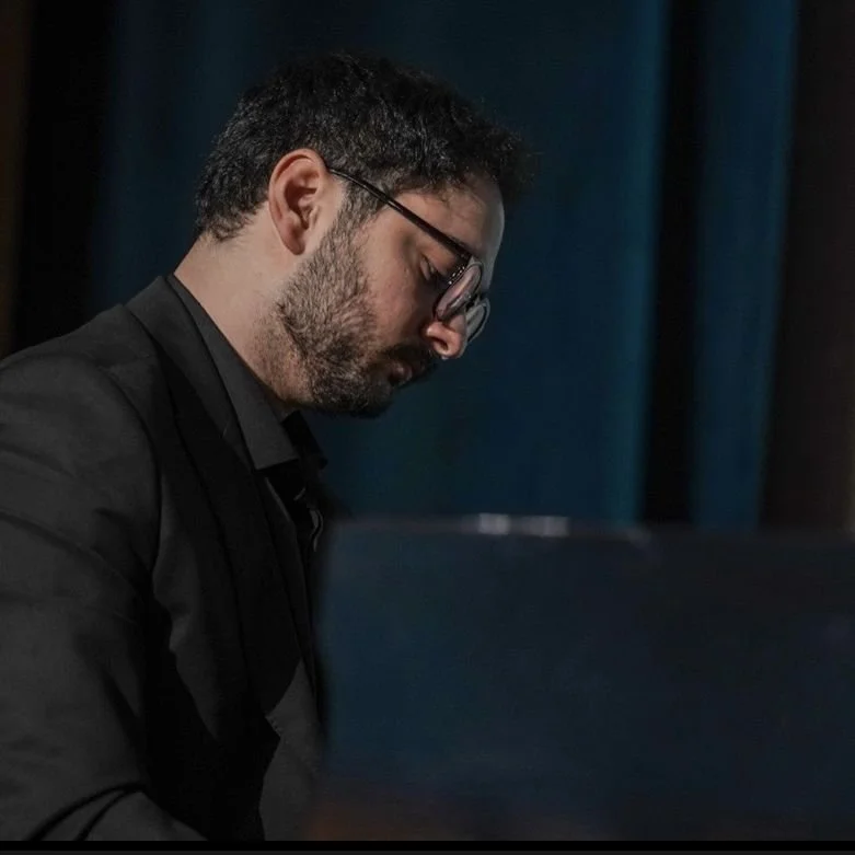 Online Piano Teacher Arin offers Classical piano lessons