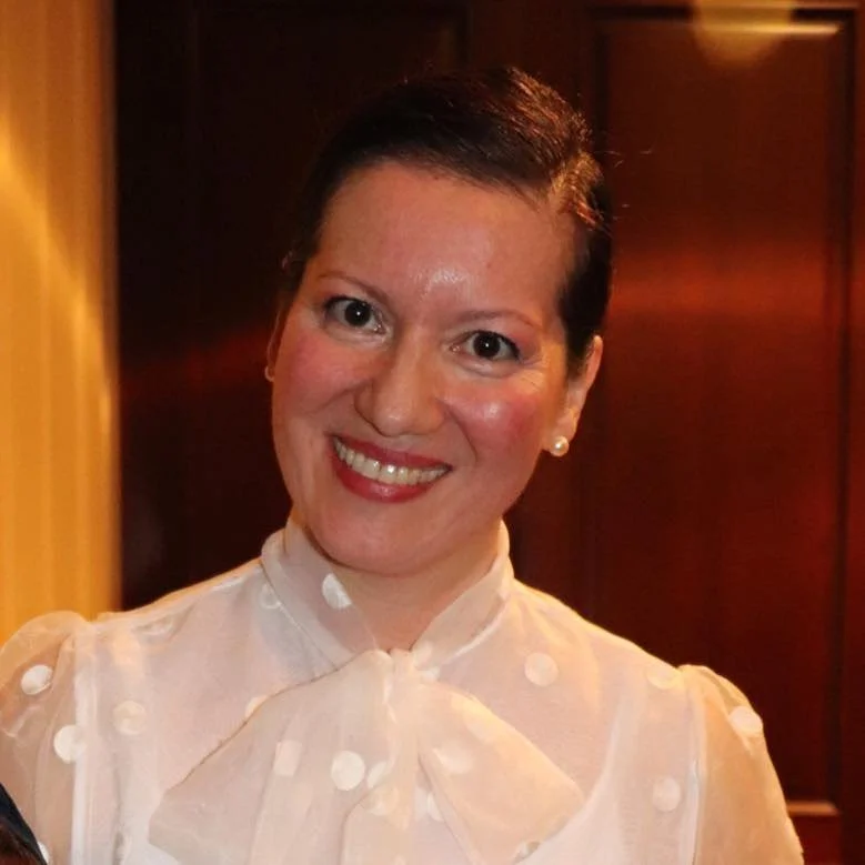 Online Piano Teacher Shakhnoza offers Classical piano lessons