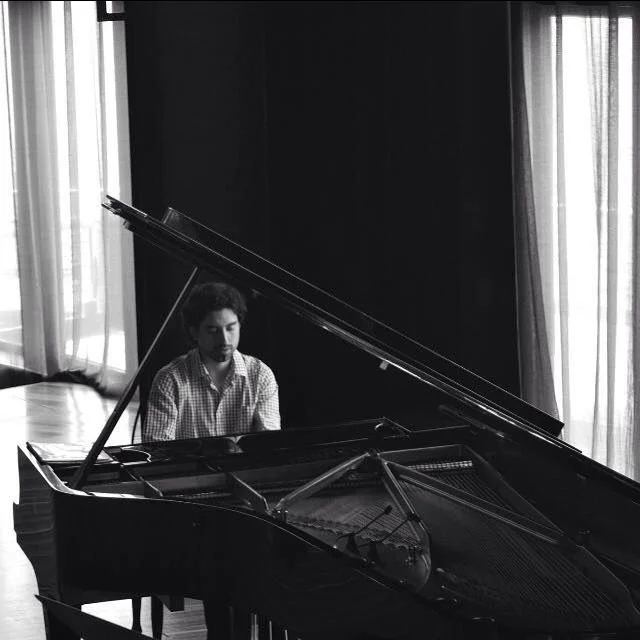 Online Piano Teacher Felipe offers Classical piano lessons