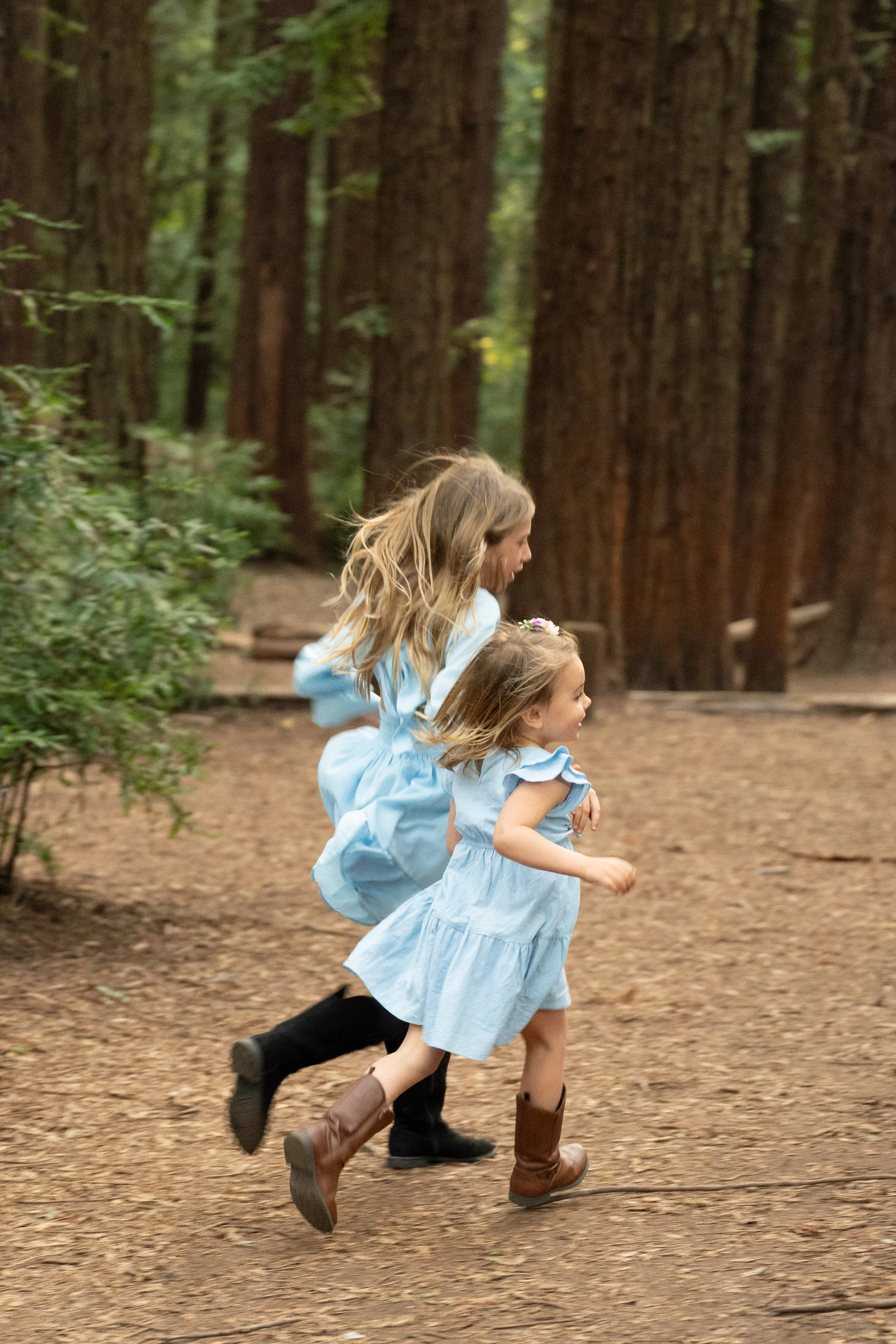 How to be photographed when you feel awkward in photos