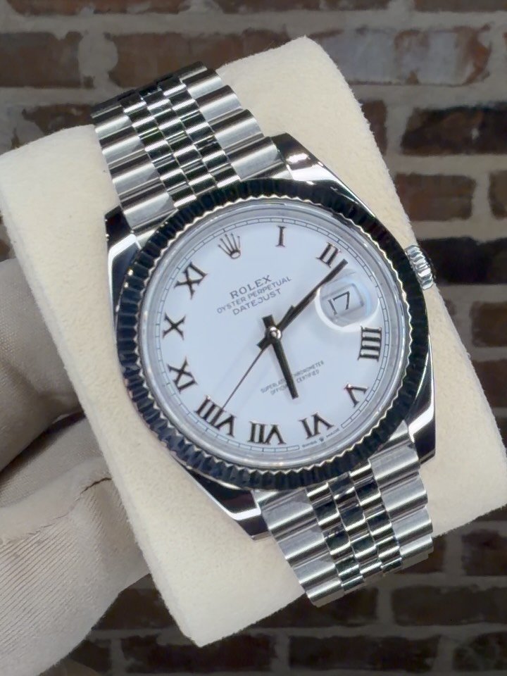 41mm Rolex Datejust (Ref: 126334)(Year: 11/2025)(Box &amp; Papers) Excellent Pre-Owned condition

$15,995

Included: Original Rolex Box, Warranty Card dated 11/2025, Warranty Card holder, Warranty Booklet, Owner&rsquo;s Manual, and green hang tag

Ca