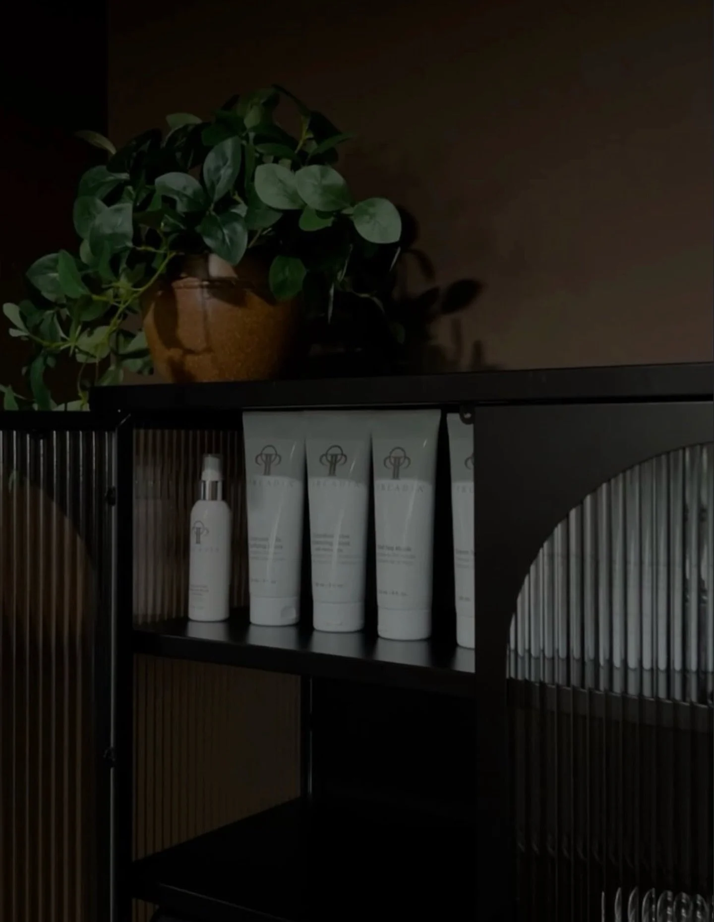 never had a facial?

we&rsquo;ve all been there&hellip; I don&rsquo;t know what to book, I don&rsquo;t know what my skin needs, I never had a facial, but I&rsquo;m ready to treat myself to self-care.

If this is you, our 60 minute or 90 minute custom